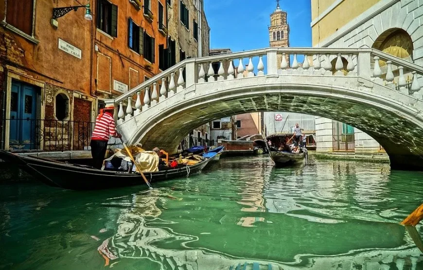 Iconic Italy Tour Package: Venice to Rome 10 Days 09 Nights