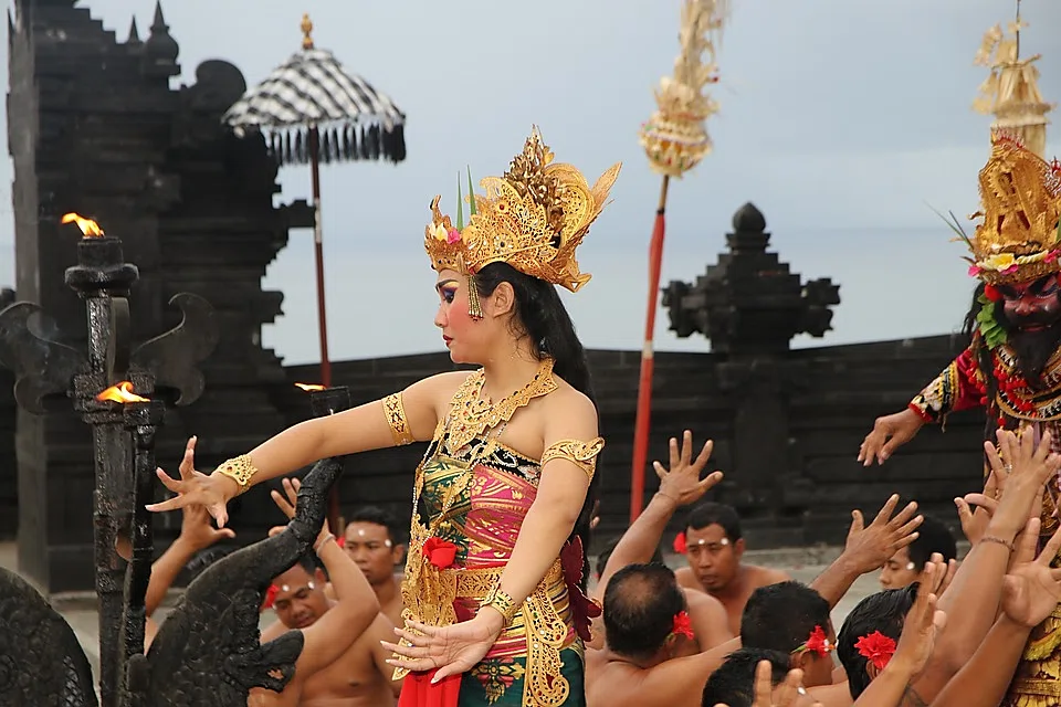 Day 4: Afternoon Kecak Dance at Bali's Uluwatu