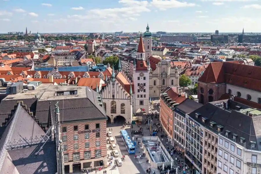 munich-city visit in 11 Days Prague, Switzerland & Italy Package: Rome & Venice