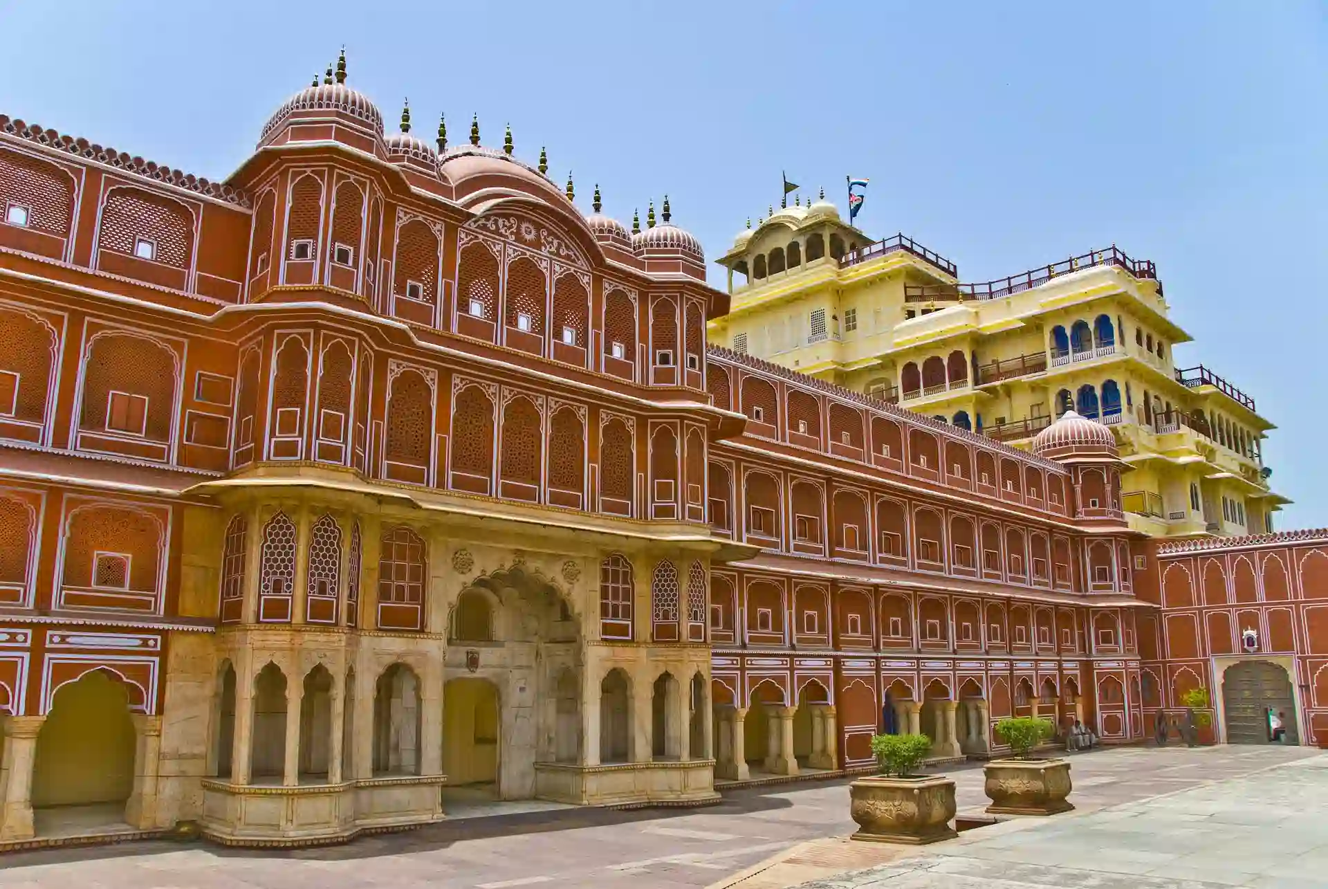 Jaipur Palace Rajasthan famous honeymoon place in India