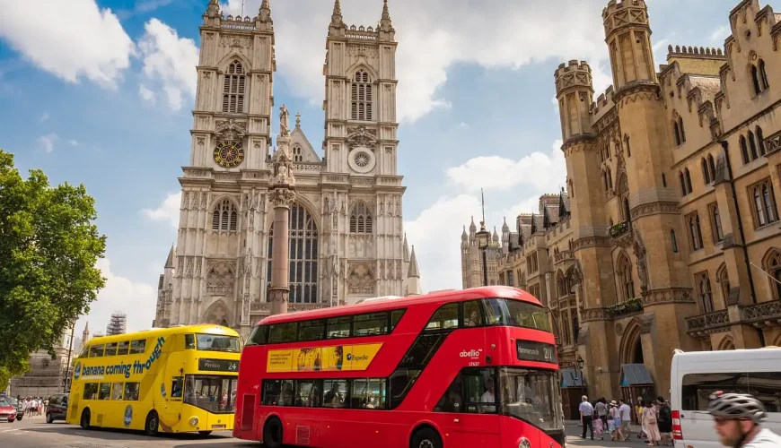 London-Bus-Yellow-Red IMAD Travel Best Travel Agents in Hyderabad