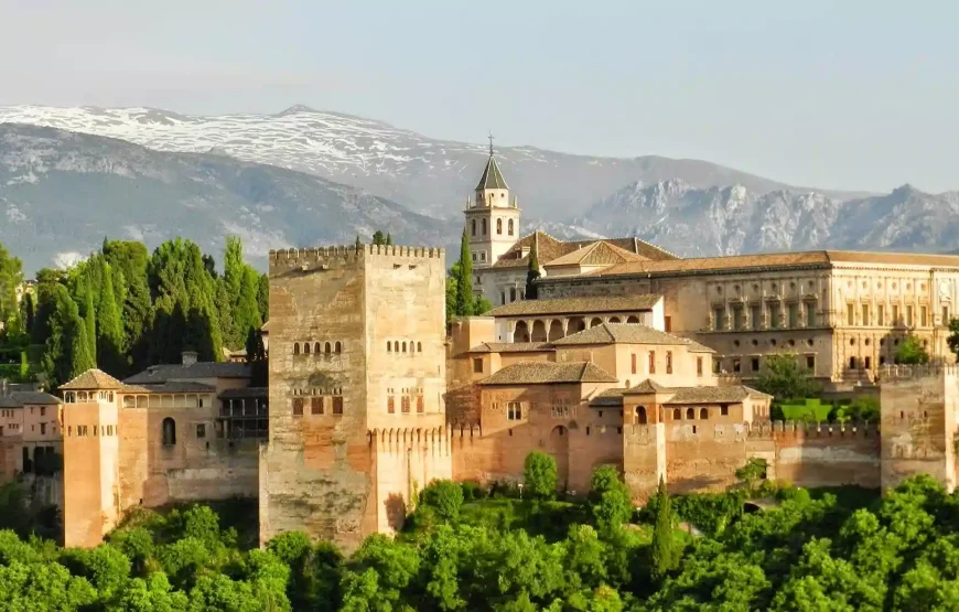 7 Days South Spain Tour Package with Malaga – Cordoba – Seville – Granada