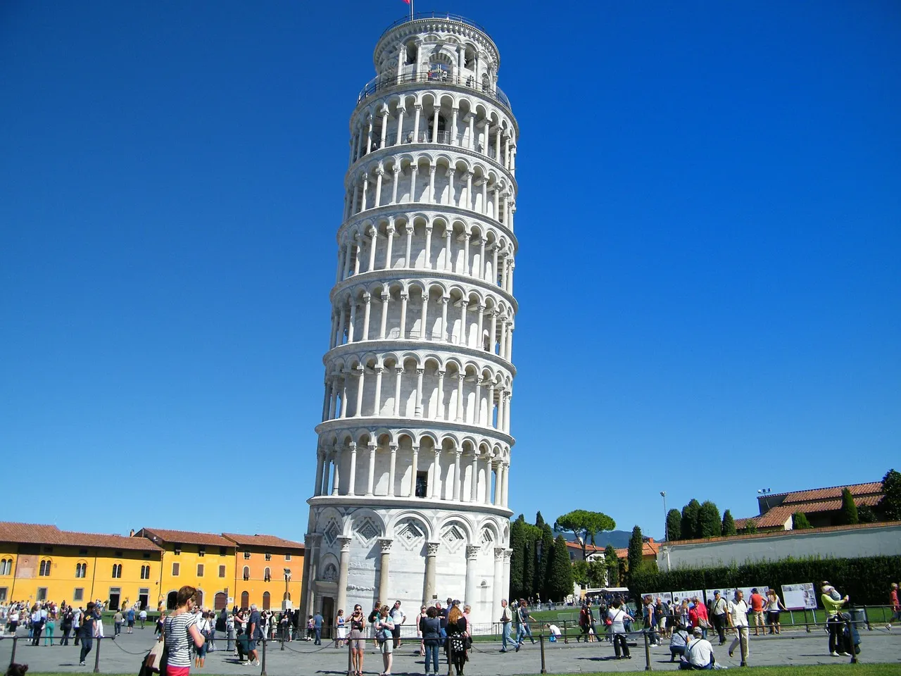 Pisa Leaning Tower Unintended Tilt pisan Tower4_