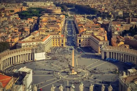 Rome Vatican-Italy-St-Peters-Square visit part of 7 Days Italy Travel Package from IMAD Travel
