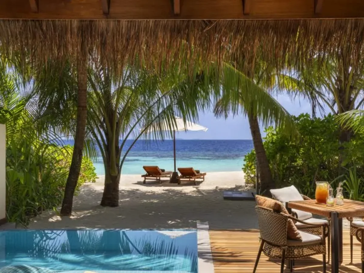 Huvafen-Fushi-Deluxe-Beach-Bungalow-with-Pool-Exterior
