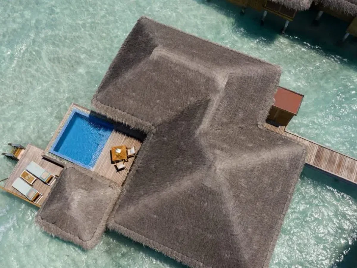 Huvafen-Fushi-Lagoon-Bungalow-with-Pool-Ariel-scaled