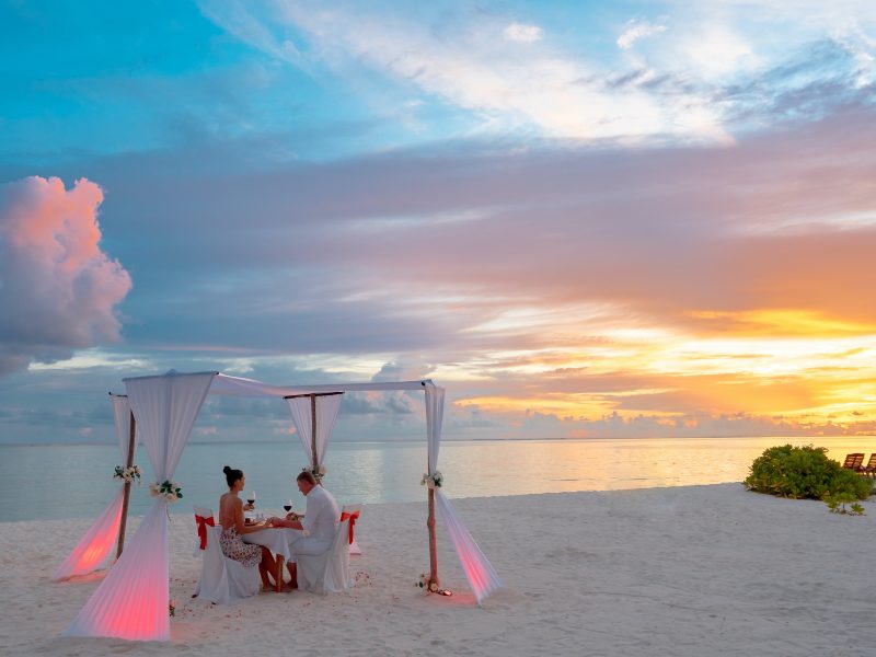 Maldives Beach perfect for honeymoon couple, includes Maldives honeymoon packages from India