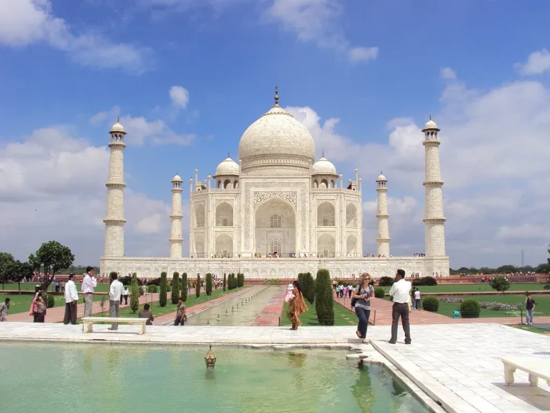 Agra, Uttar Pradesh Taj Mahal famous honeymoon places in India