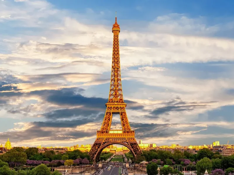 Paris, France, must visit honeymoon destination in Europe for newlywed