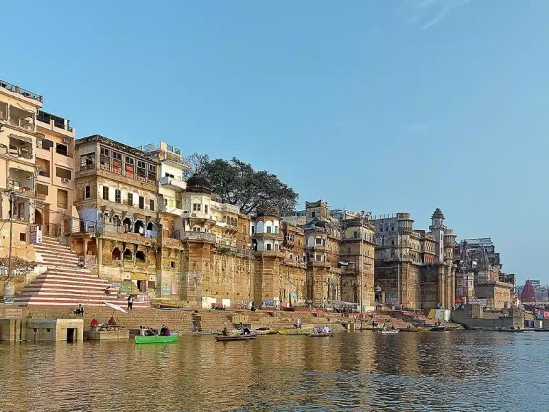 Varanasi, Uttar Pradesh, famous honeymoon places in India for those who like cultural heritage