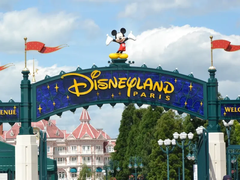 Disneyland Paris, must place to visit in Paris