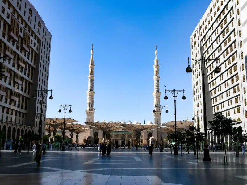 Umrah travel tips and guidelines - Madinah Masjid Nabwi