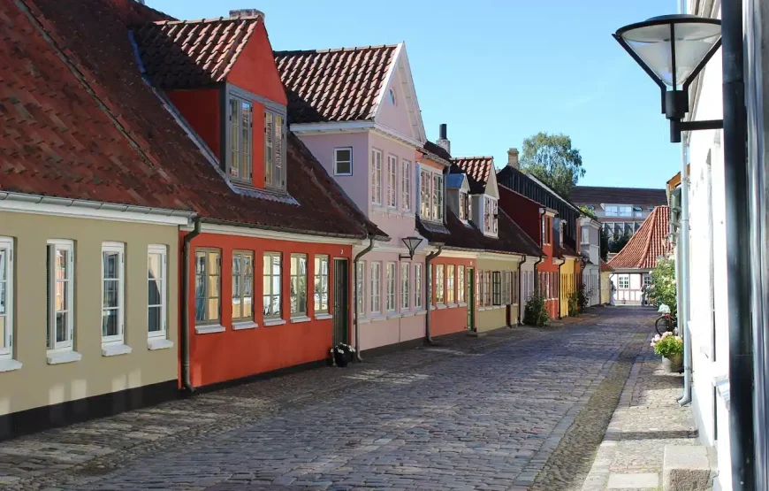 Special 12 Days Scandinavia Holiday Package includes Denmark – Norway – Sweden
