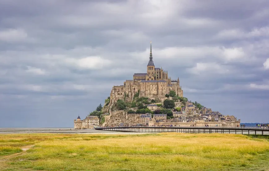Exclusive 8 Days Paris Tour Package – Paris, Normandy and The Loire