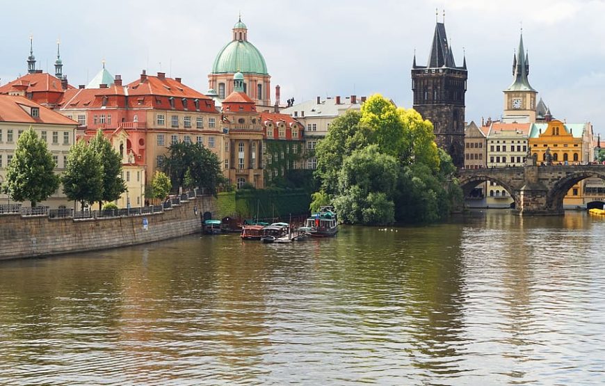 Best 4 Days Prague Tour Package – Exclusive Prague Adventure