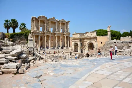 The temple of artemis tour with Turkey Holiday Package from IMAD Travel