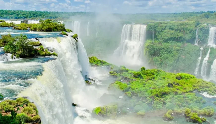 Visit to Iguazu-falls-iguazu-waterfall-part of Brazil roue packages with IMAD Travel
