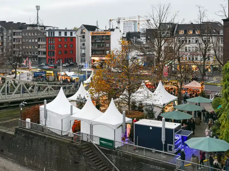Cologne Christmas Market (Cologne, Germany)