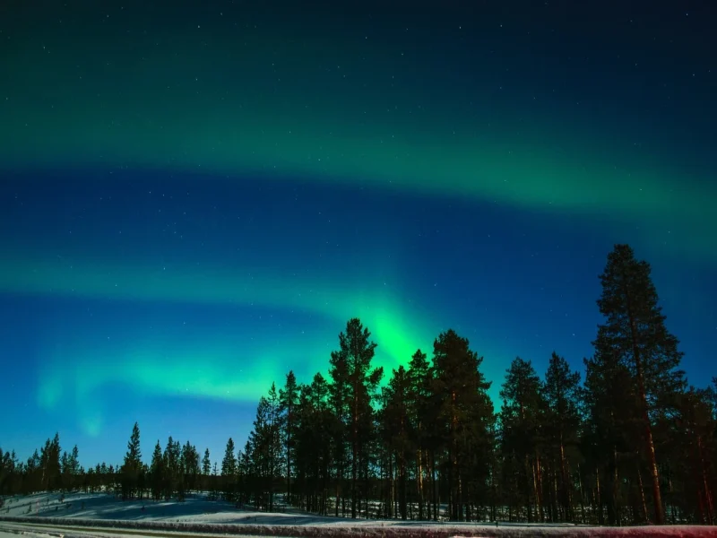 Blog 261 Lapland, Finland - Aurora Borealis exprience Northern Lights in best Winter Honeymoon Destinations In Europe with IMAD Travel