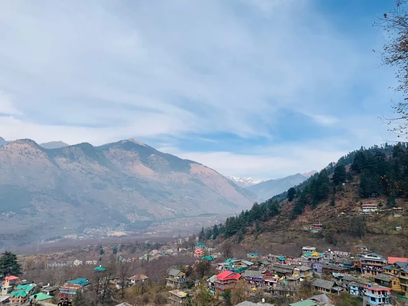 Manali, Himachal Pradesh - honeymoon places in India in winter